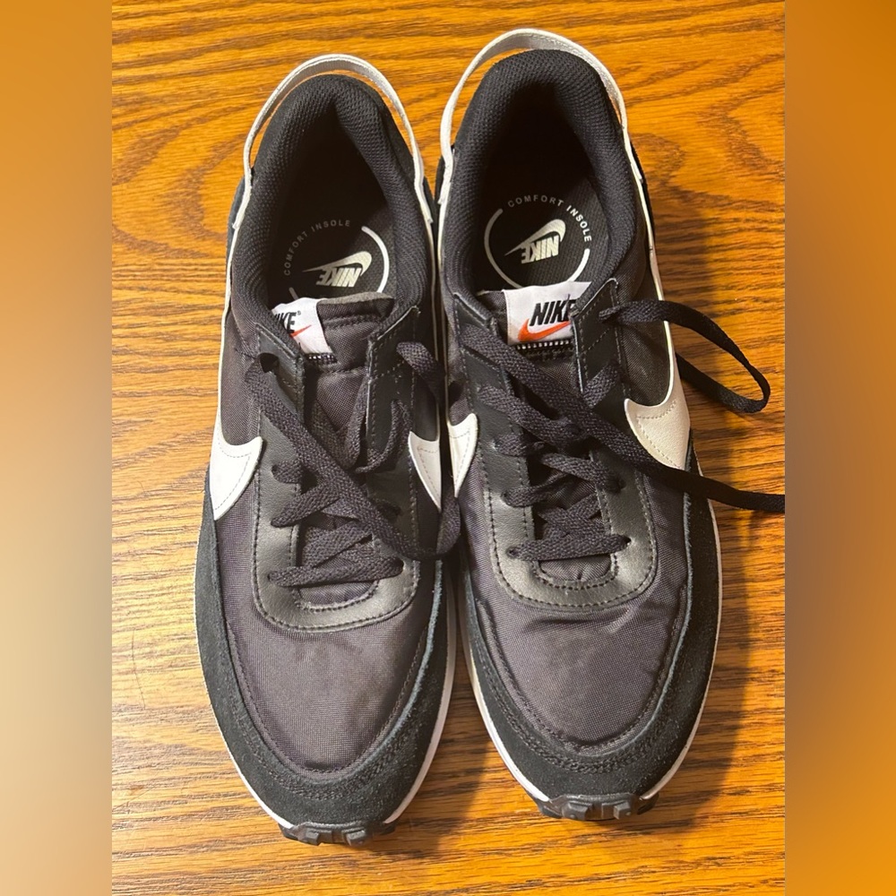 Nike Black Sneakers